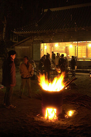 鹿嶋神社広場